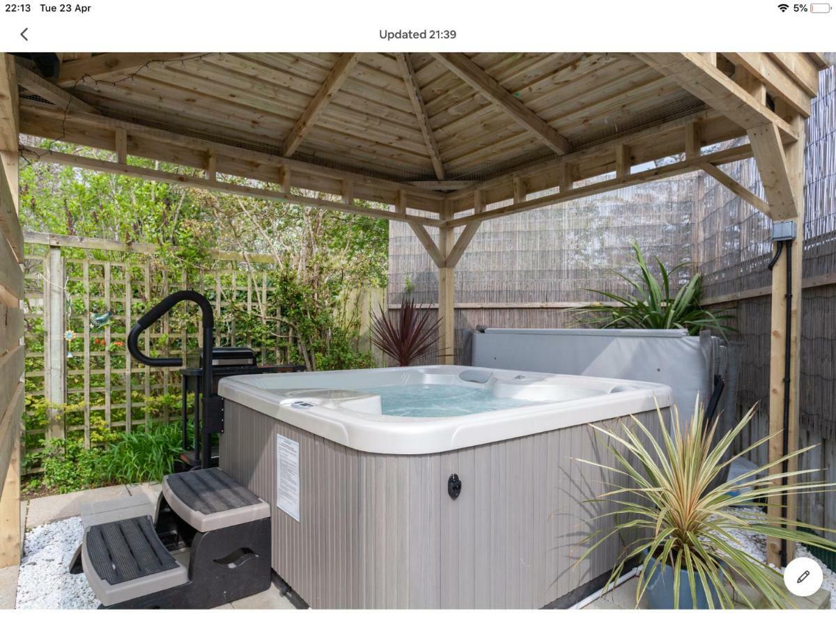 The Studio Castlerock With Hot Tub Exterior photo